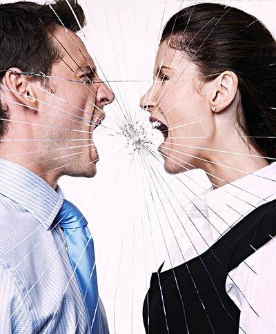 CEO更换中的董事会冲突