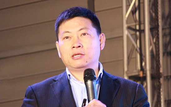 【Jin句】华为终端CEO余承东：“过去做手机我们向苹果、三星学习，现在该他们向华为学习了，最终目标是超越他们”