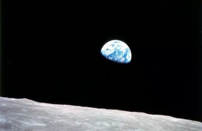 为什么那么多人饿死，我们却还要继续探索宇宙？#《星际穿越》继续烧脑#