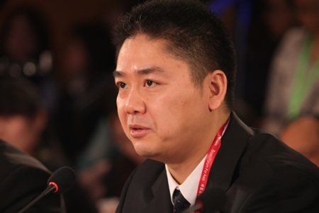 【早报】刘强东：水货假货攫取电商利润的60%，建议征税打假​