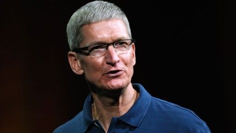 苹果公司CEO蒂姆·库克发文承认自己是同性恋，网友神评“难怪iPhone6容易弯”