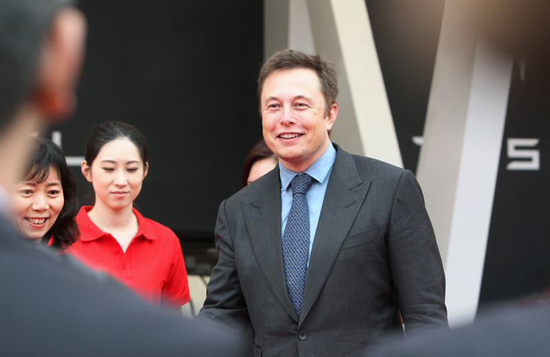 这边厢发改委和高通大打垄断官司，那边厢特斯拉话专利技术免费使用