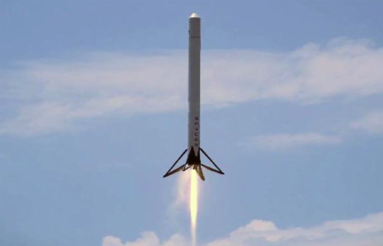 SpaceX火箭空中引爆 马斯克淡定发Twitter