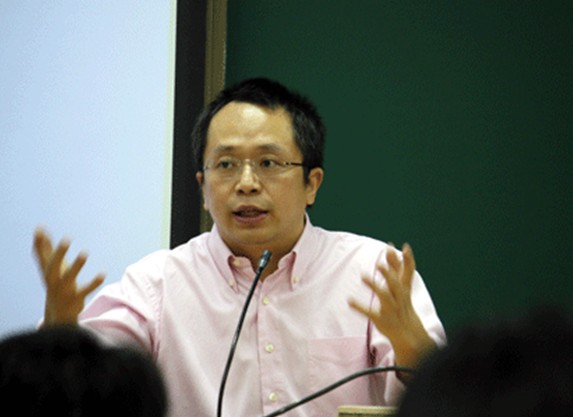 周鸿祎的两个困惑：先做产品还是先谈情怀？是自己一竿子插到底还是培养人做？