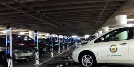 在北京买电动汽车？先来看你能不能应对这充电尴尬