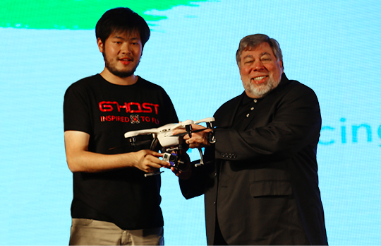 让飞行不再是少数人的专利——亿航无人机