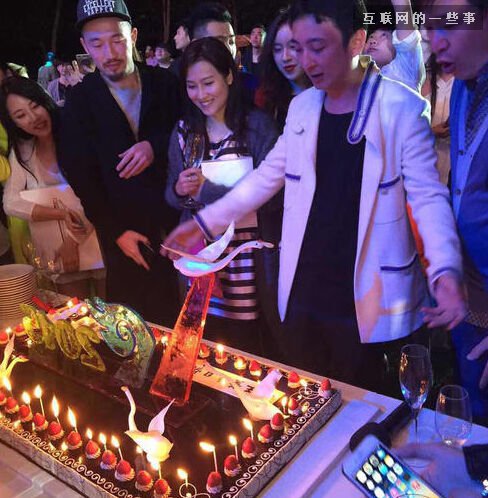 王思聪三亚办奢华生日派对 派送电脑手机(图),互联网的一些事