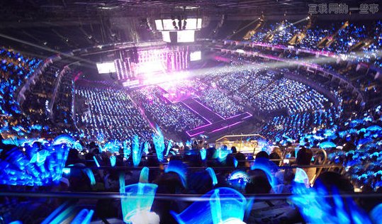 粉丝坍塌：互联网商业的迷失与回归,互联网的一些事