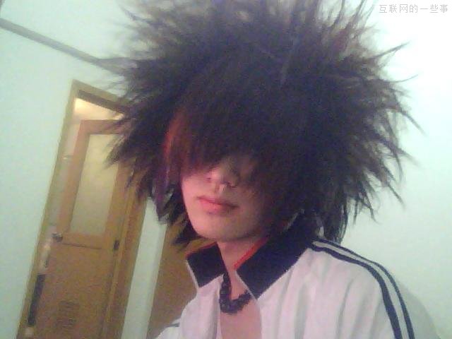 想赚85后的钱，你就不能不了解“杀马特”群体,互联网的一些事