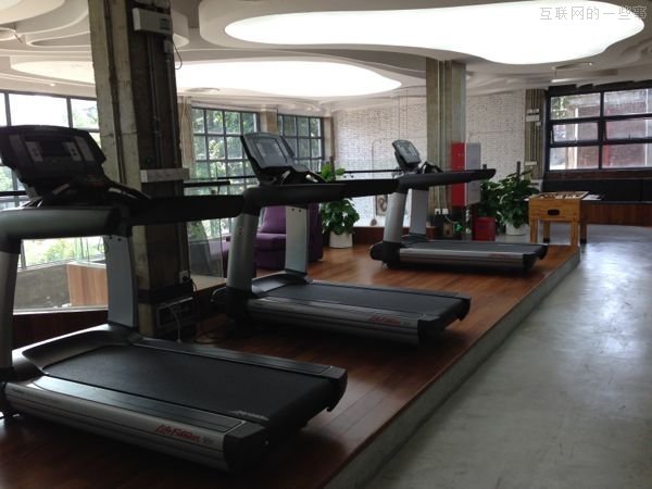 微信新办公地探营：LOFT办公楼，餐费使用微信支付,互联网的一些事