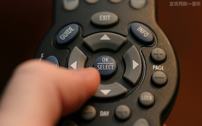 超级电视的棋盘下，遥控器是一枚重要“棋子”,互联网的一些事