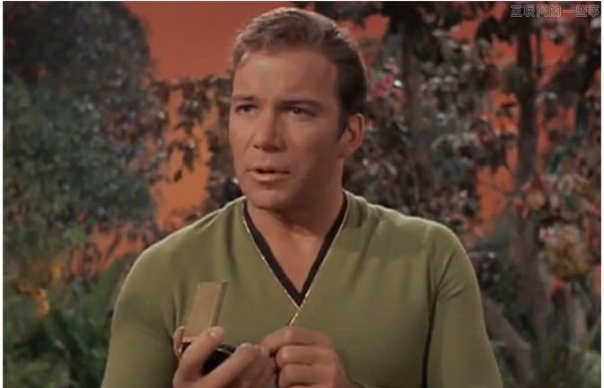 【组图】影视作品中十大最不可思议的科幻手机,互联网的一些事