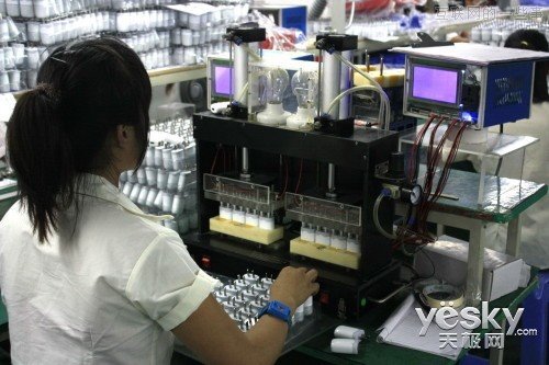 如此暴利！山寨手机充电器成本仅2元,互联网的一些事