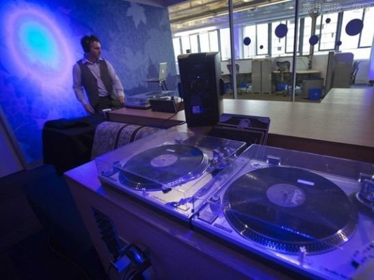 谷歌全球各地的疯狂办公室，你想在这样的环境下工作么？,互联网的一些事