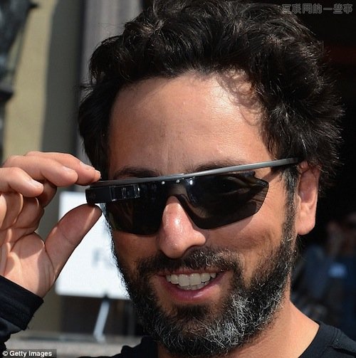 以后，我们将羡慕有眼镜的同学——Google Glass,互联网的一些事
