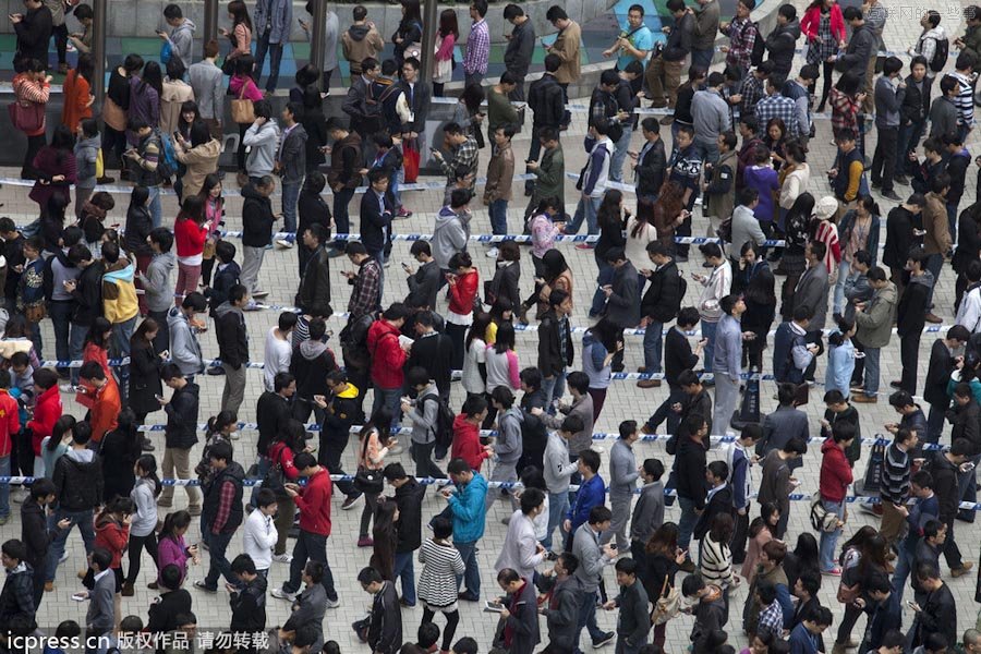 [多图]腾讯深圳总公司上班首日5000人排队领红包,互联网的一些事