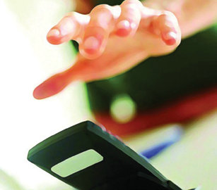 关掉手机！24小时待命不会提高工作效率,互联网的一些事