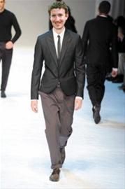 如果扎克伯格穿上一身名牌,互联网的一些事